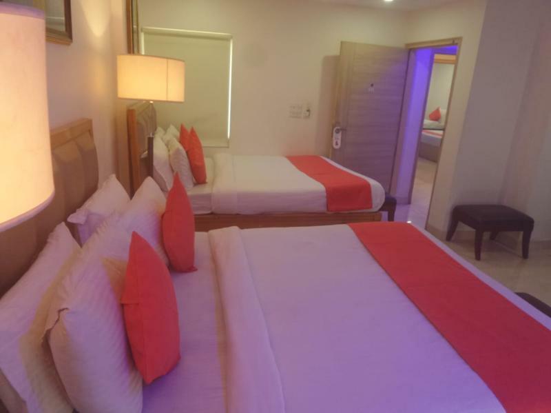 Hotel Wti Airport Grand Delhi New Delhi Exterior photo